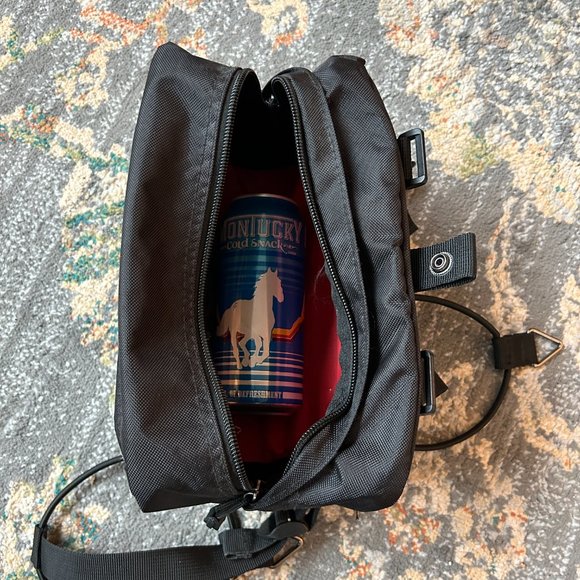 Banjo Brothers QR Handlebar Bag - Picture 3 of 4